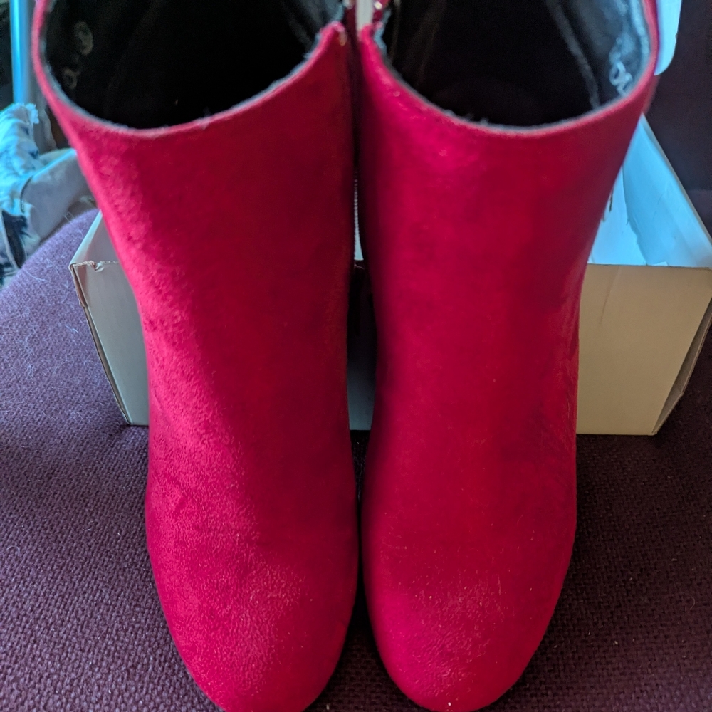 Elegant Red Women's Ankle Boots